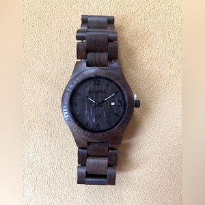 Brand new wooden Bewell men’s watch, never used, NWOT